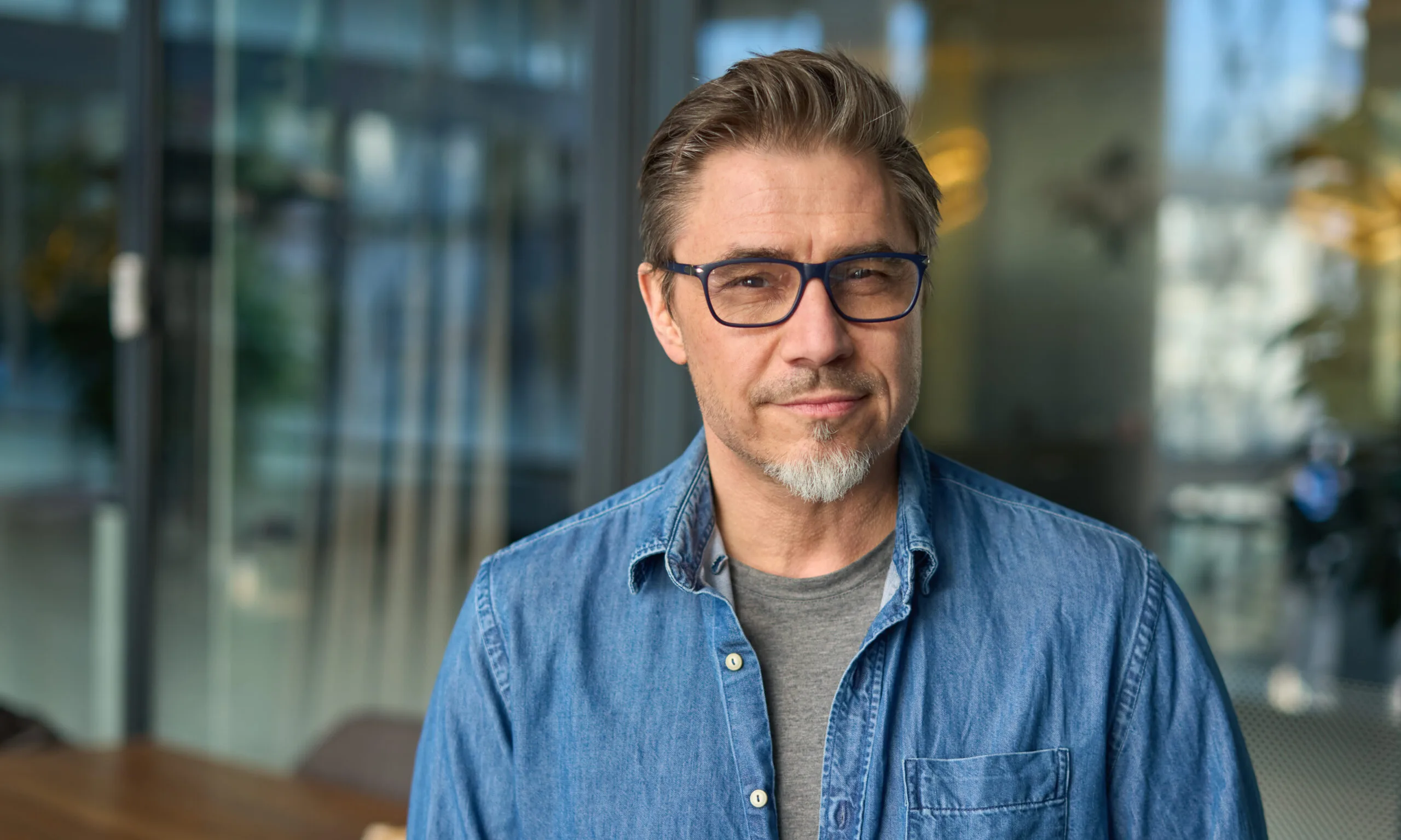 Homme de 50 à 60 ans